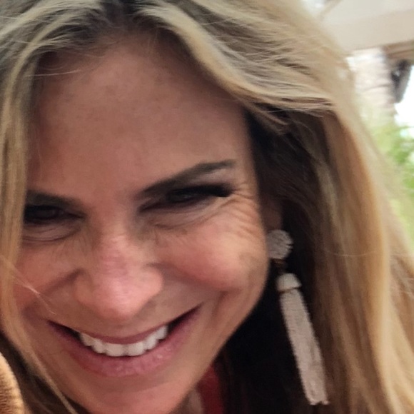 Meet your Posher, Lainine - Picture 2 of 2